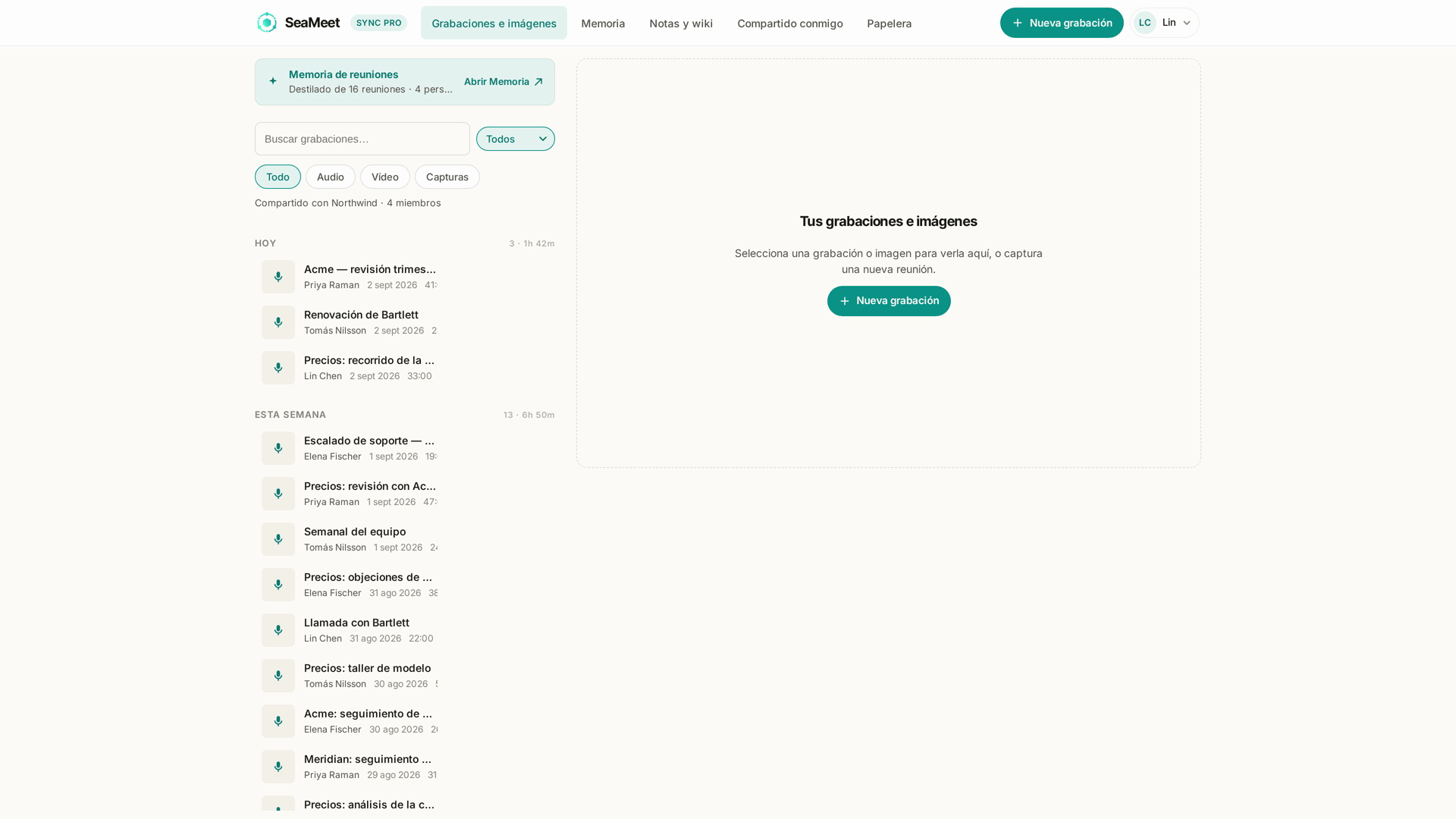 Una biblioteca compartida con el filtro en Todos, donde cada grabación indica qué compañero la hizo