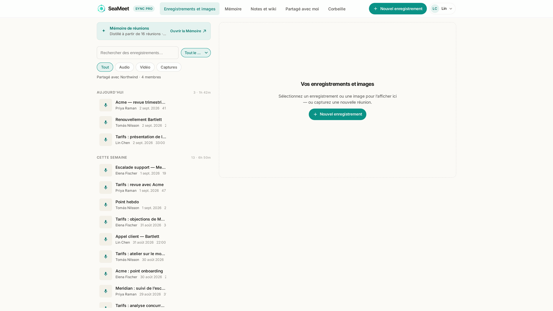 Une bibliothèque partagée filtrée sur Tout le monde, où chaque enregistrement indique le collègue qui l’a réalisé